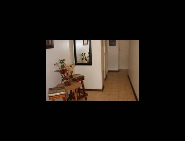 3 BEDROOM APARTMENT FOR SALE IN WINDSOR WEST